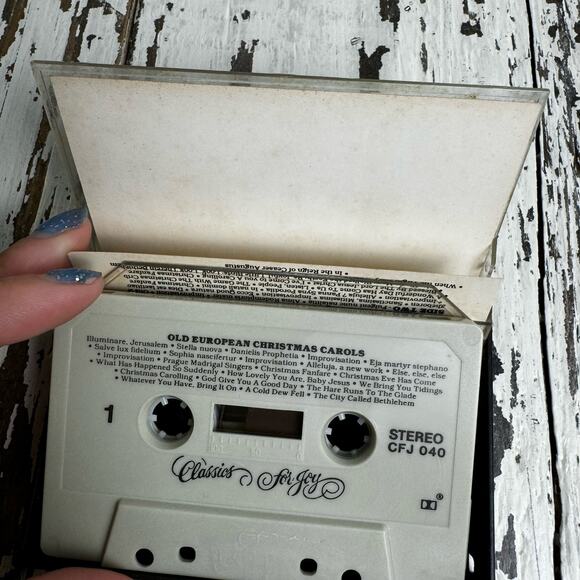 Classics of Joy Old European Christmas Carols Cassette Tape Vintage CFJ040 - Picture 5 of 6